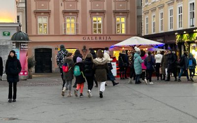 Turistični ogled Ljubljane z decembrskimi lučkami